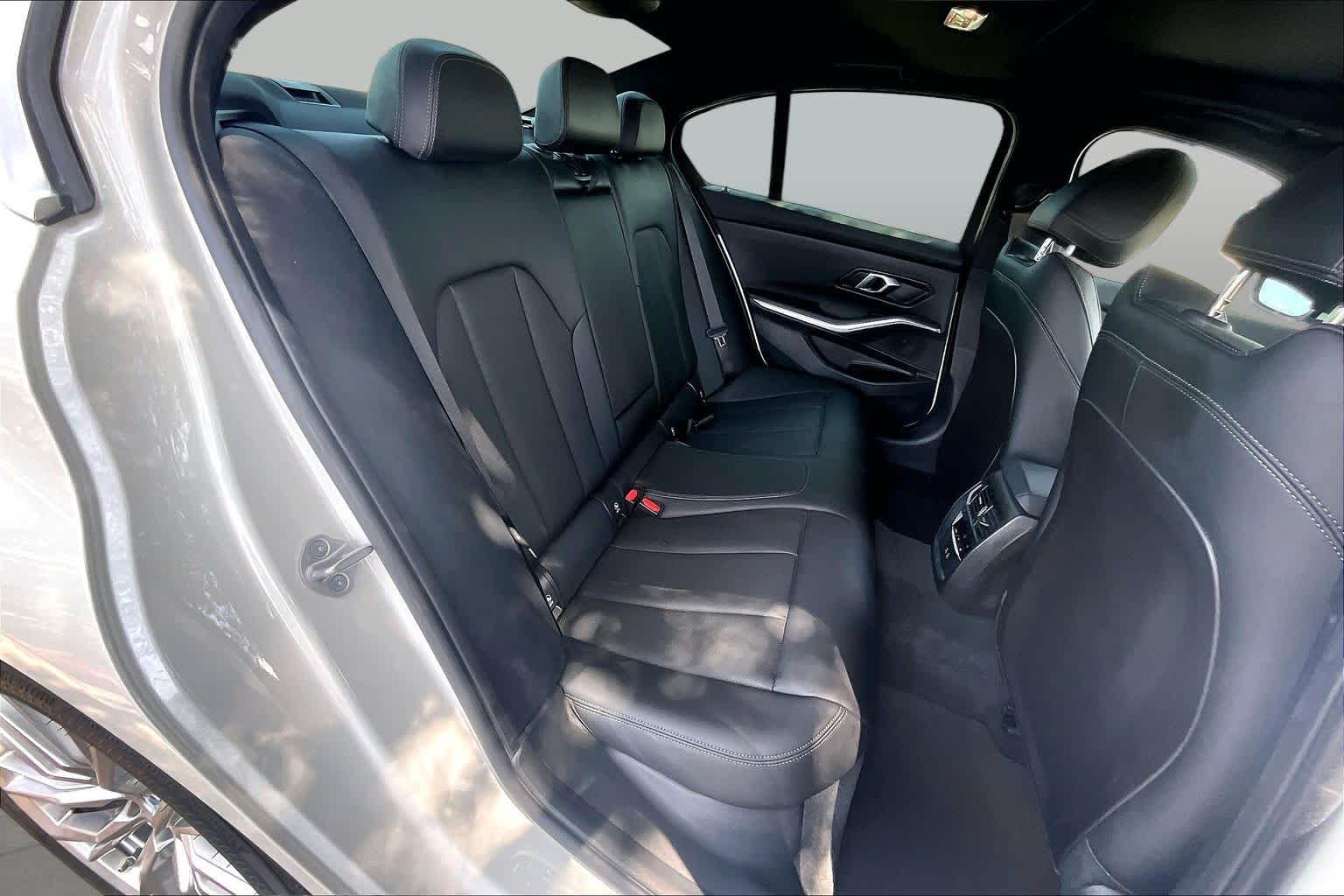 2024 BMW 330i