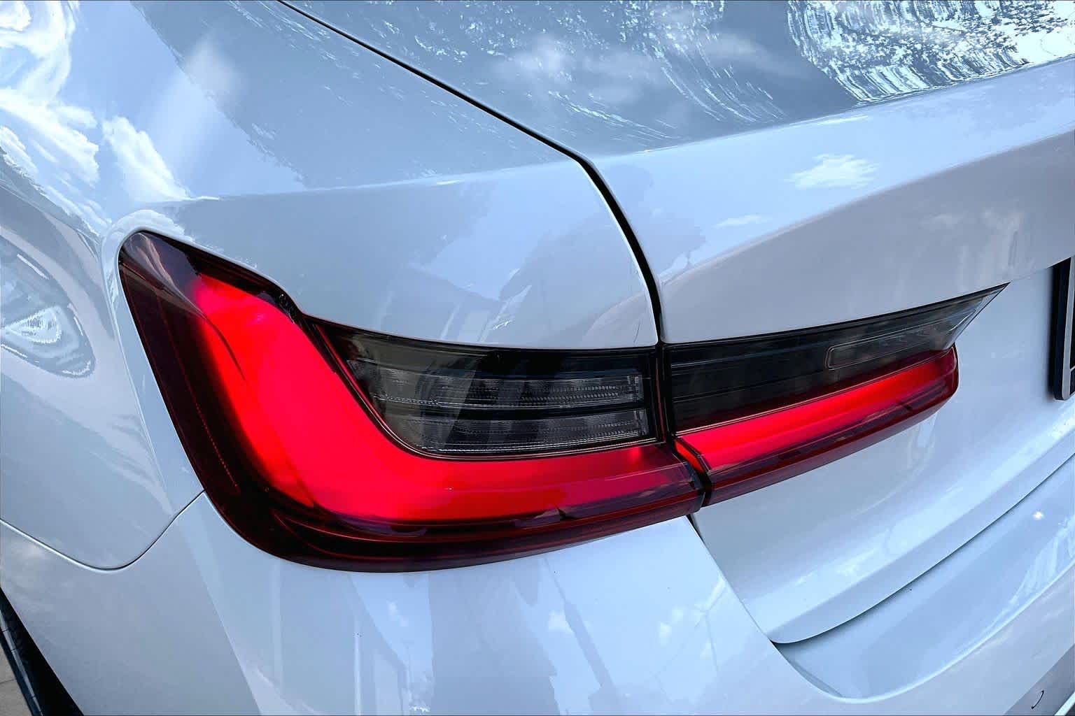 2024 BMW 330i