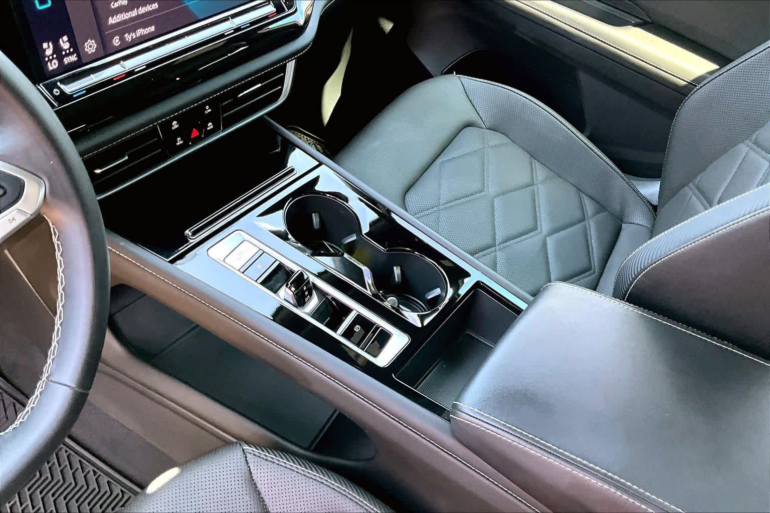 2025 Volkswagen Atlas Cross Sport