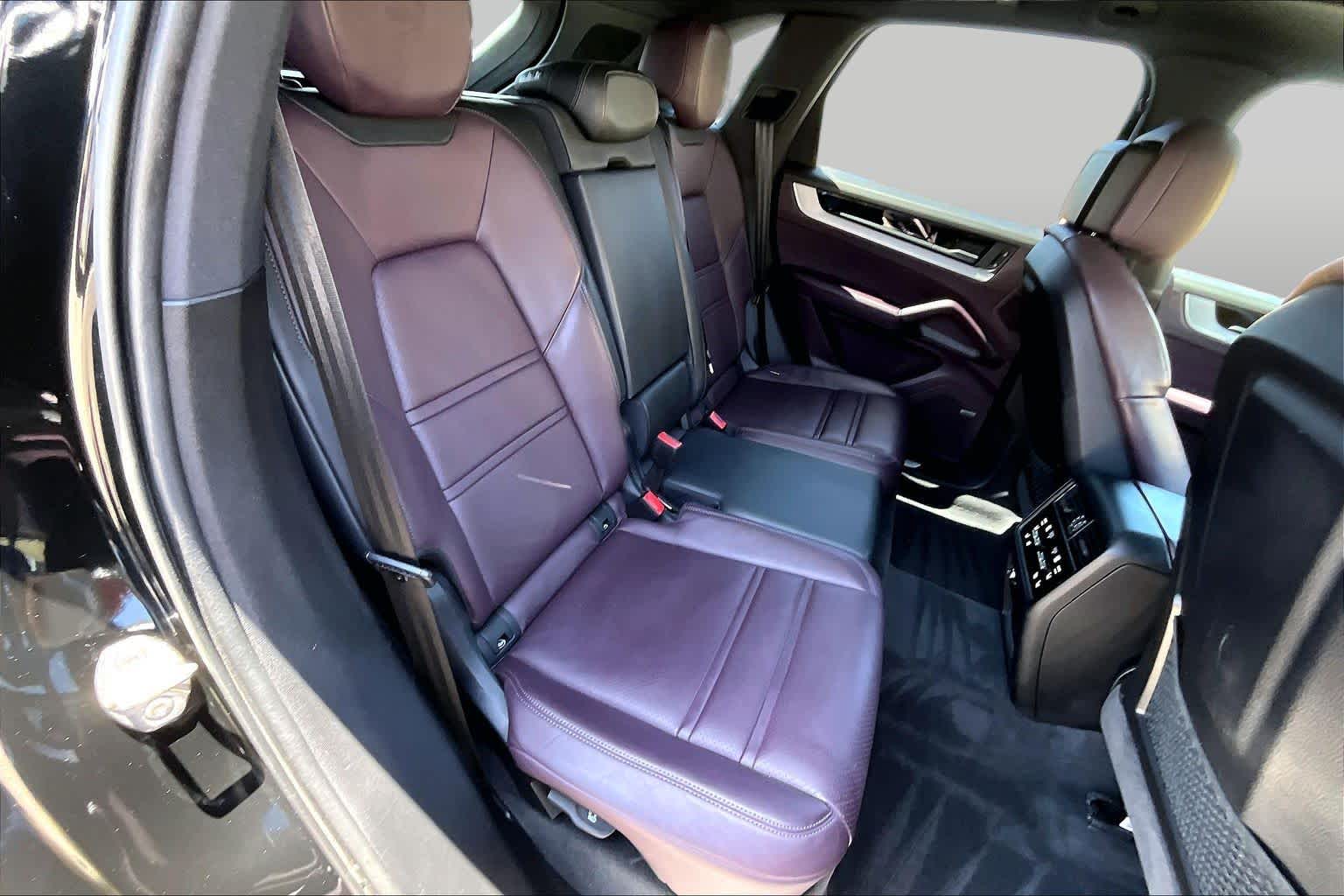 2024 Porsche Cayenne