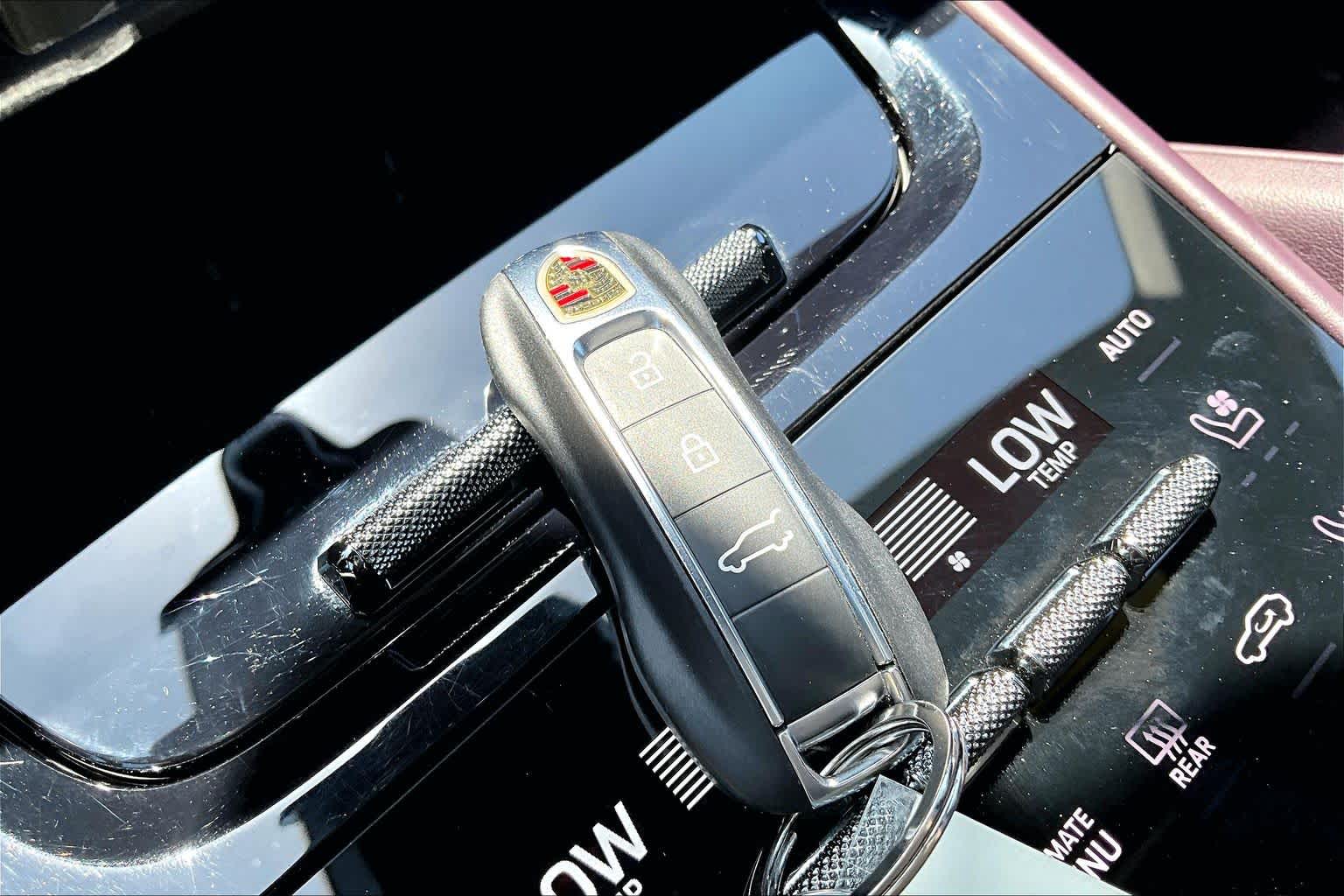 2024 Porsche Cayenne