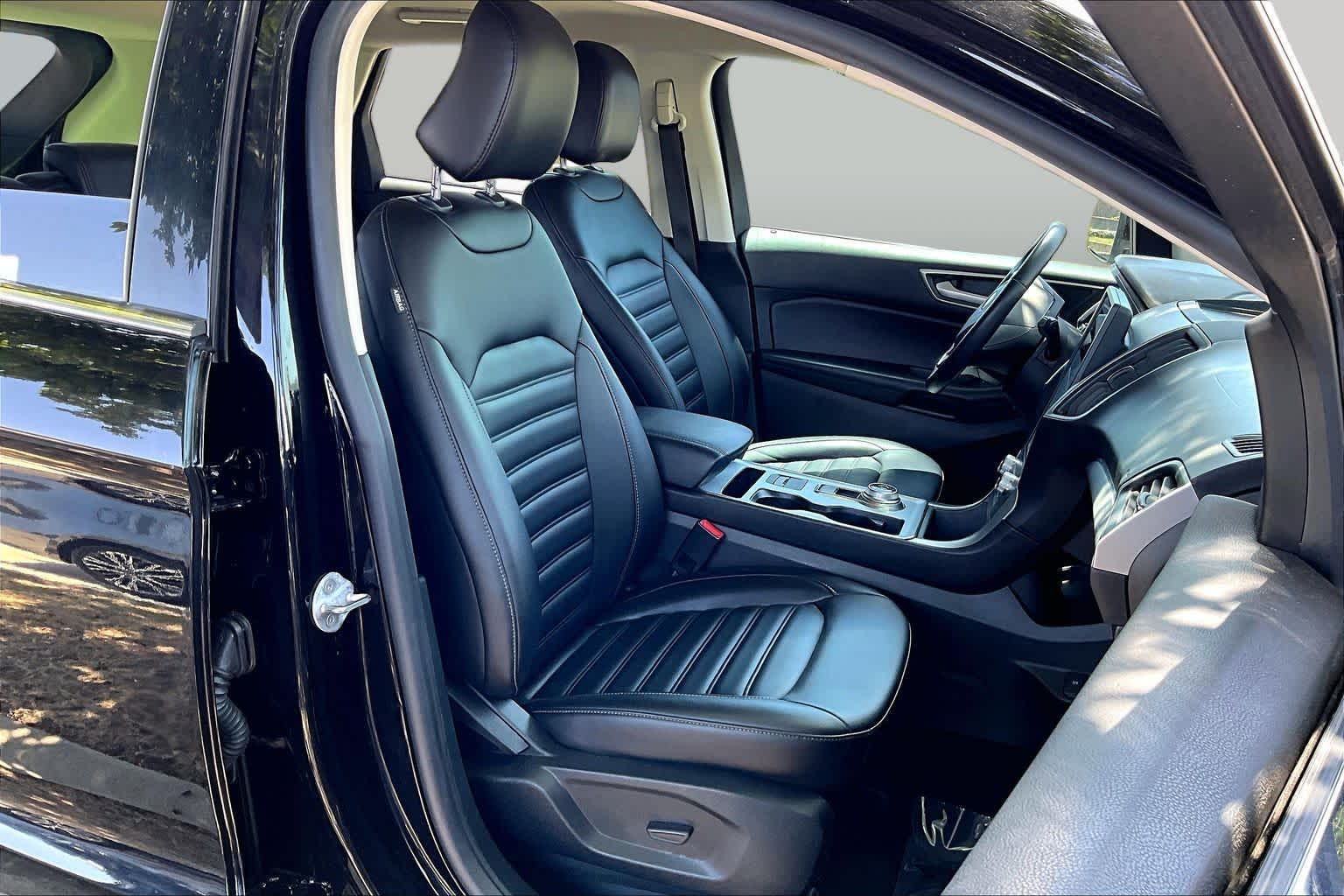 2022 Ford Edge