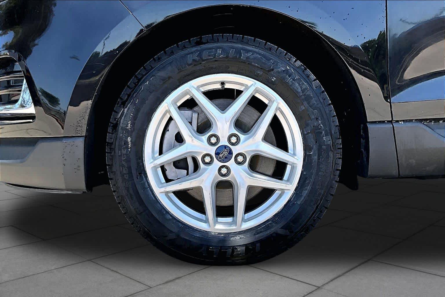 2022 Ford Edge