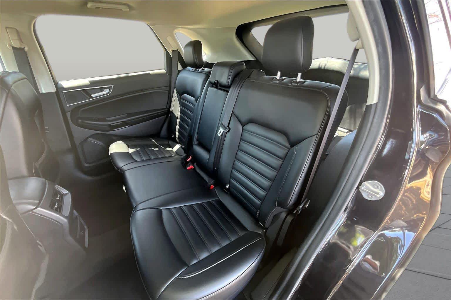 2022 Ford Edge