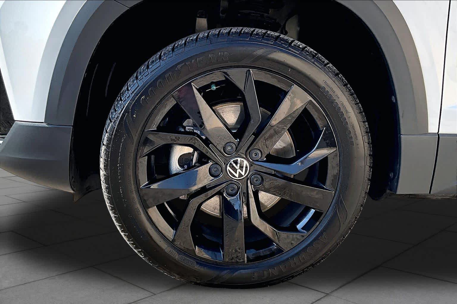 2024 Volkswagen Taos