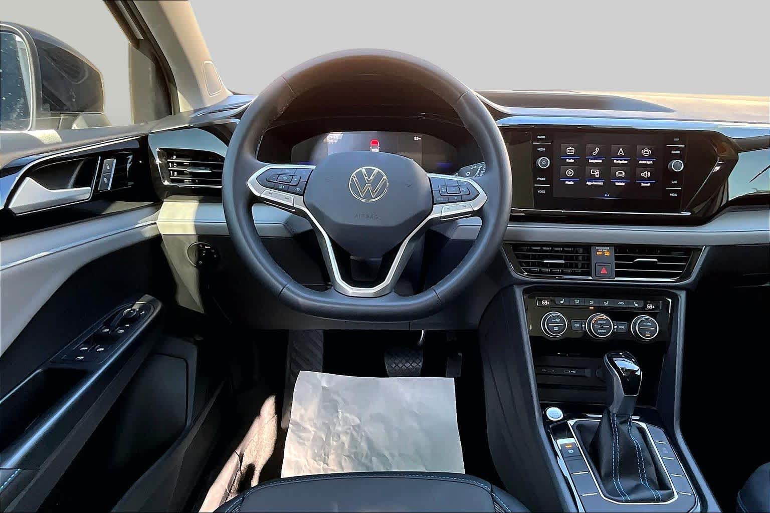 2024 Volkswagen Taos