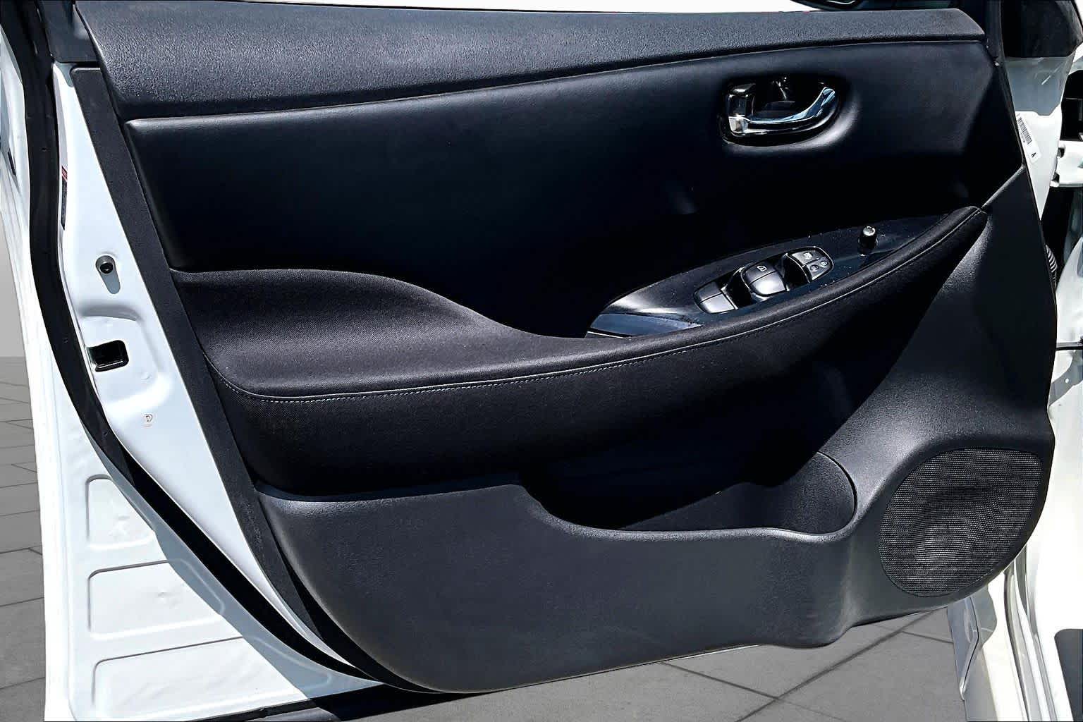 2021 Nissan LEAF