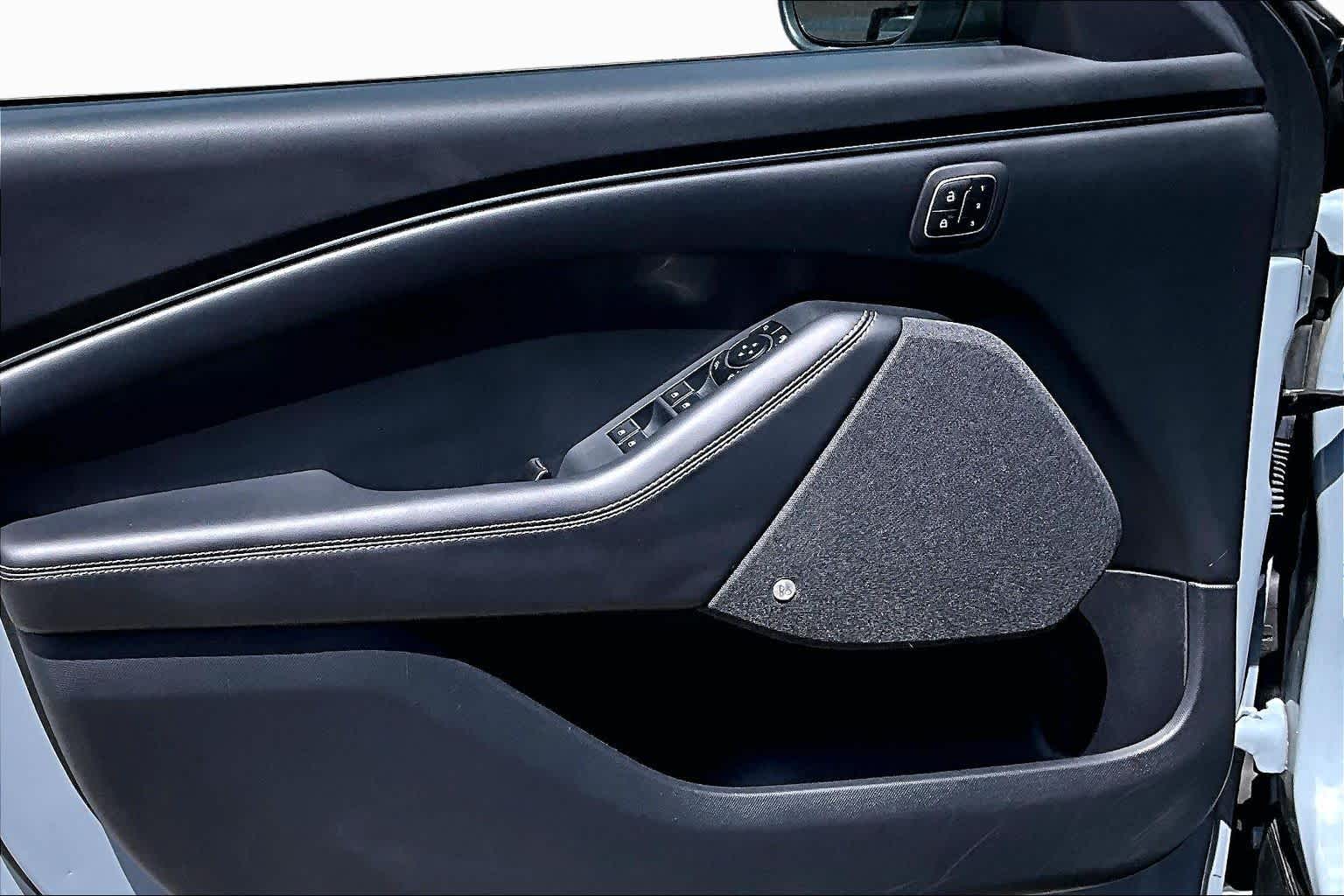 2025 Ford Mustang Mach-E