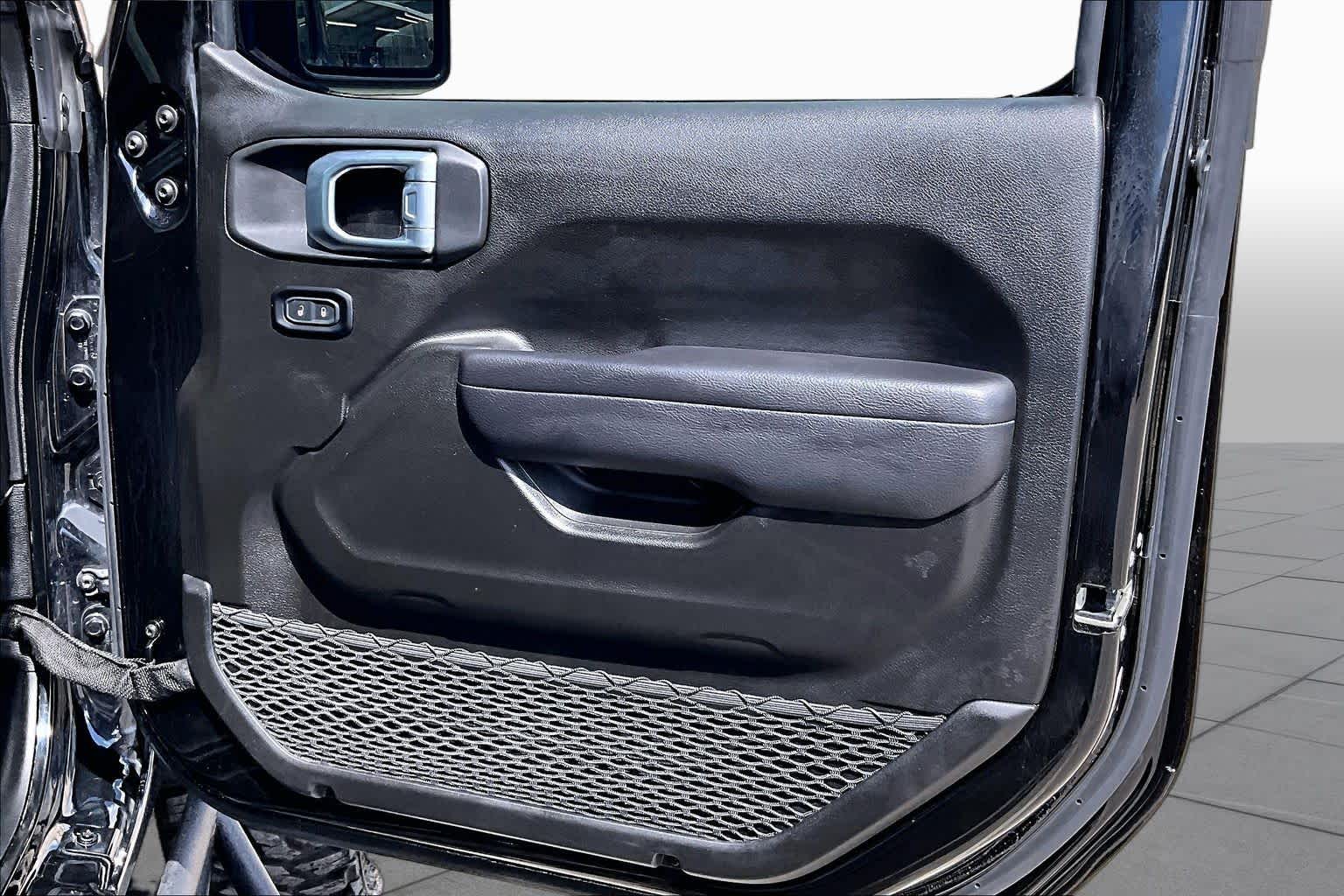 2024 Jeep Gladiator