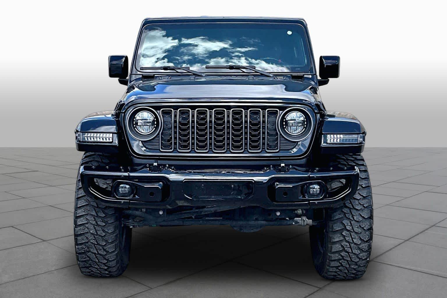 2024 Jeep Gladiator