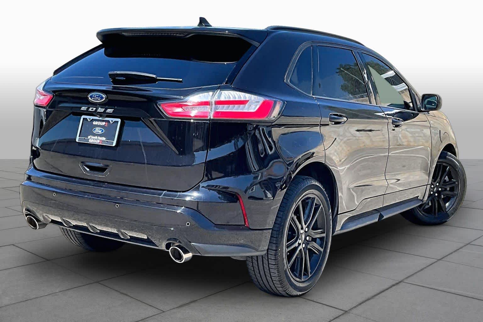 2021 Ford Edge