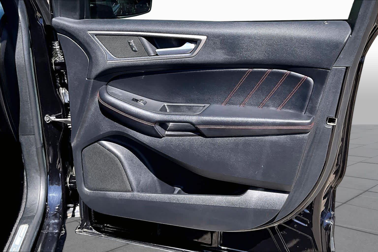 2021 Ford Edge