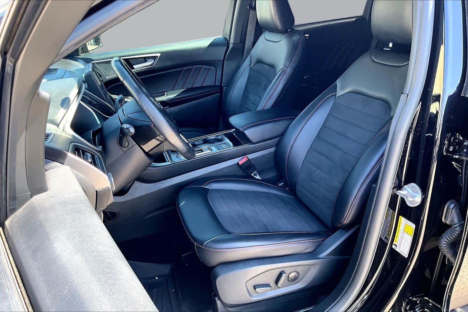 2021 Ford Edge