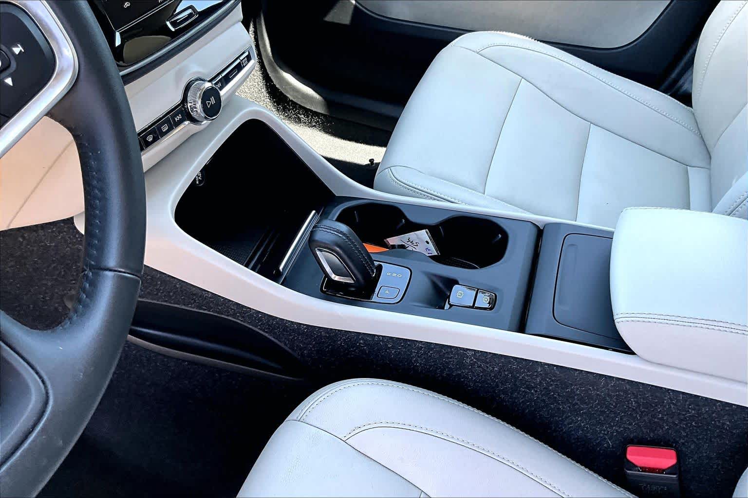 2021 Volvo XC40