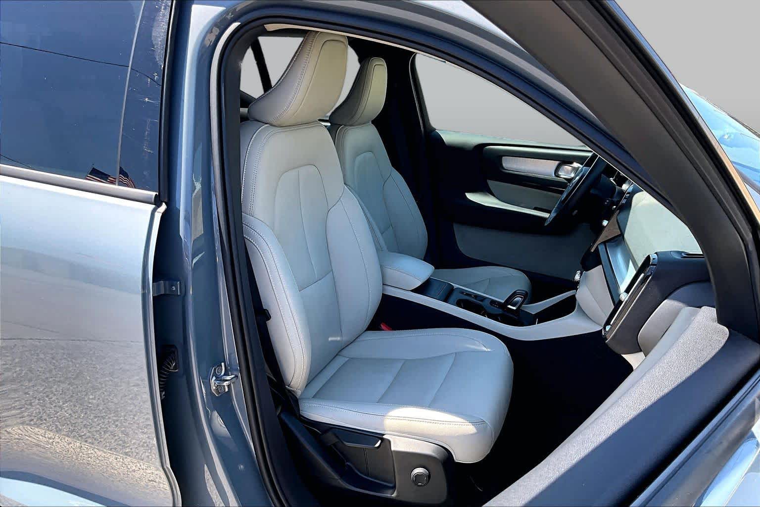 2021 Volvo XC40
