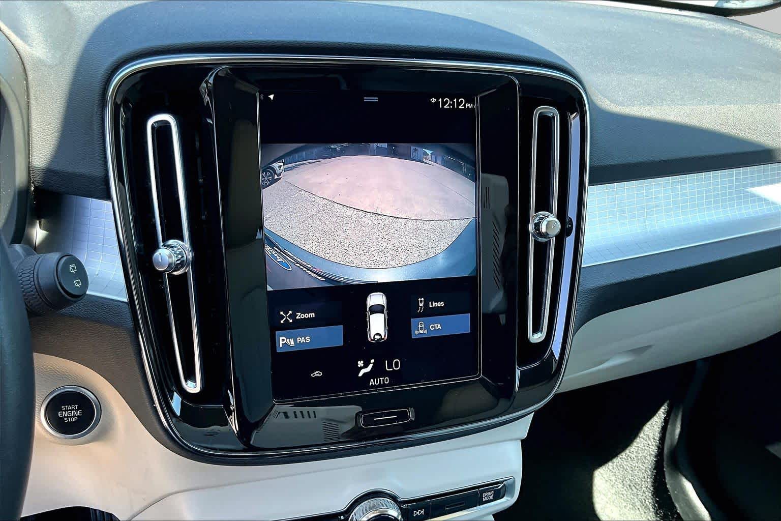 2021 Volvo XC40