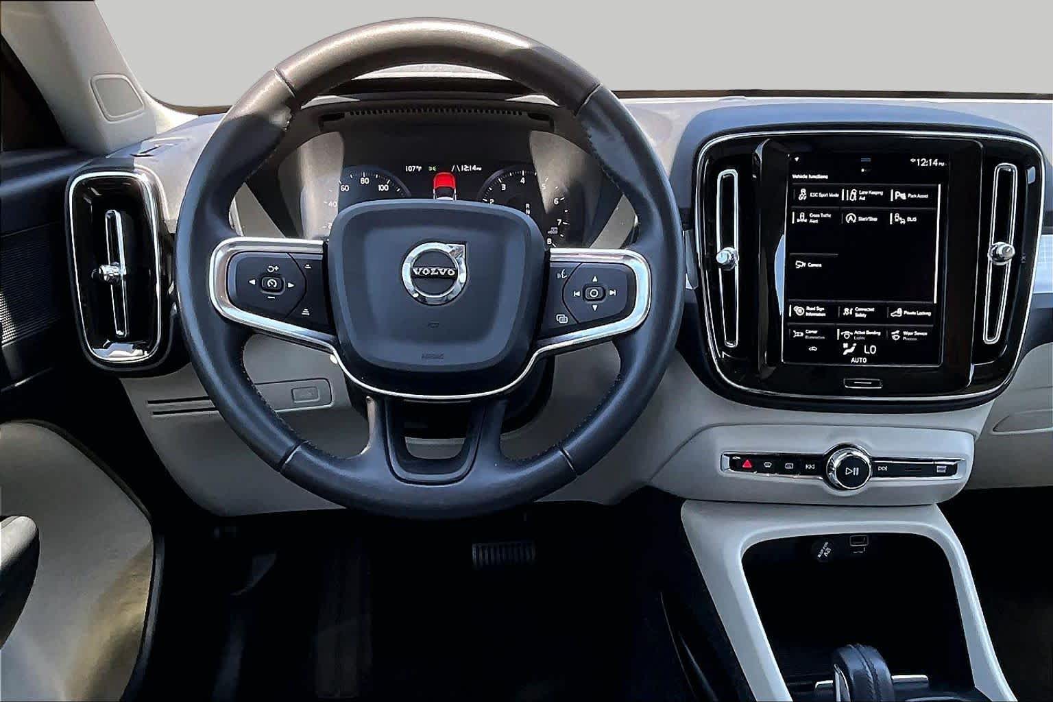 2021 Volvo XC40