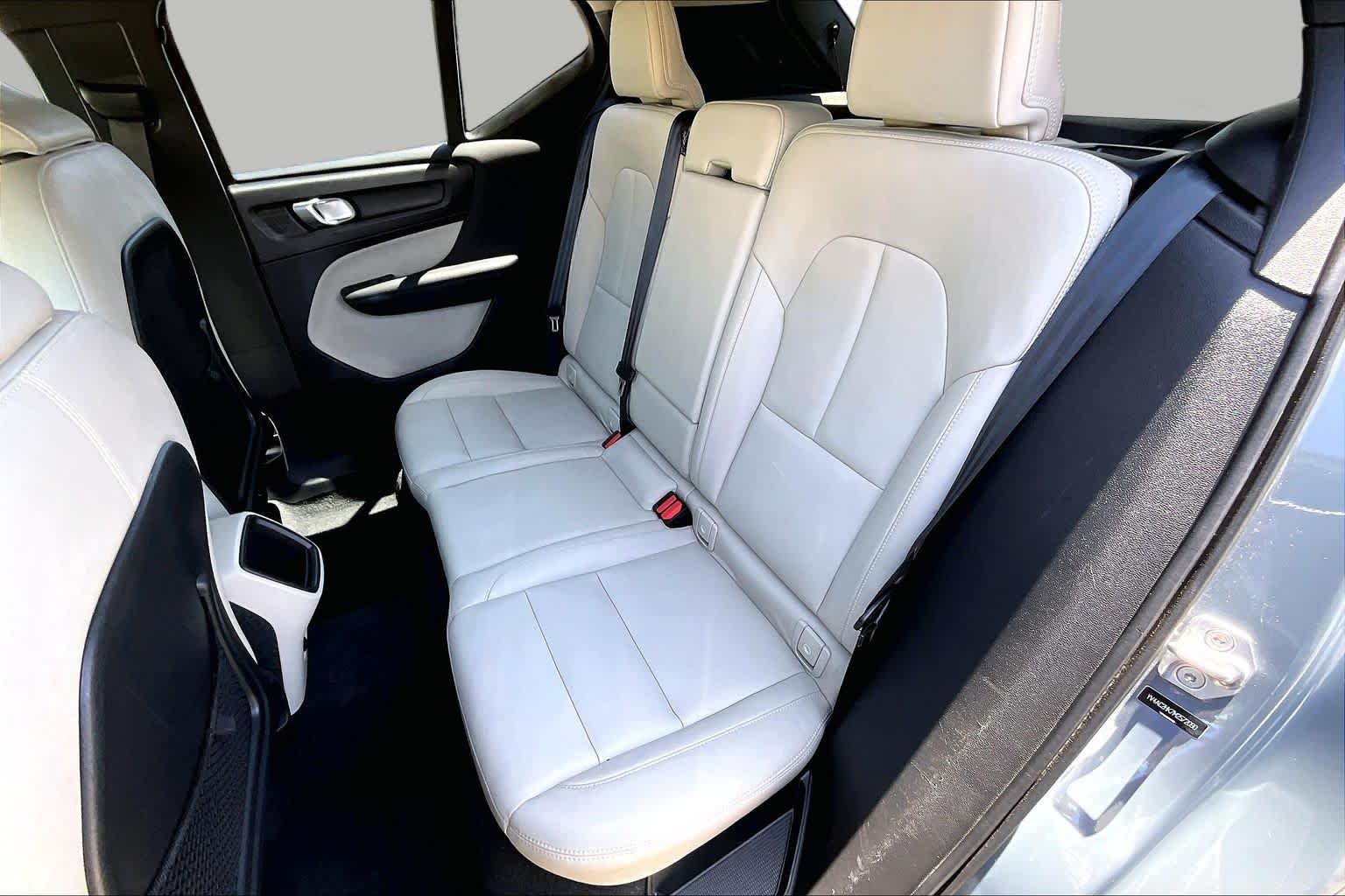 2021 Volvo XC40