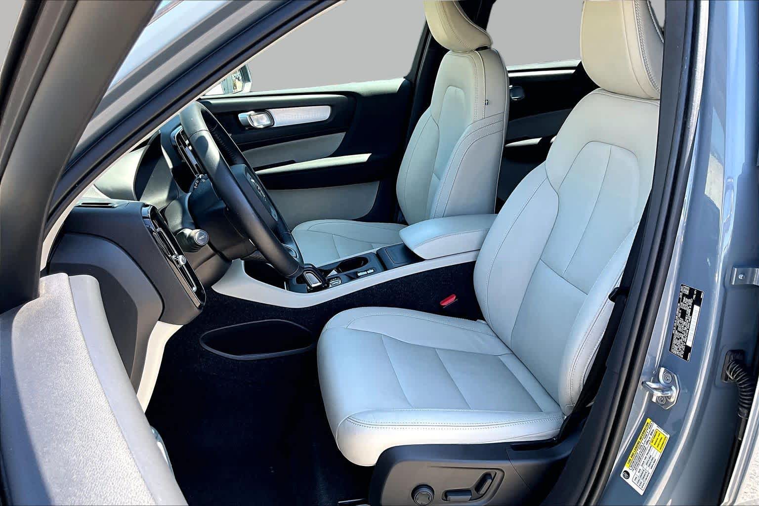 2021 Volvo XC40