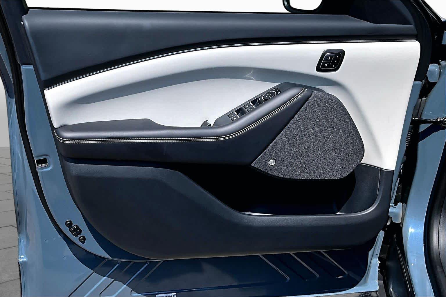 2023 Ford Mustang Mach-E