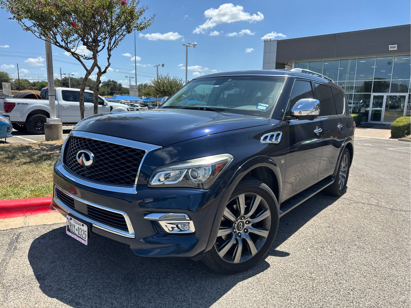 2017 INFINITI QX80