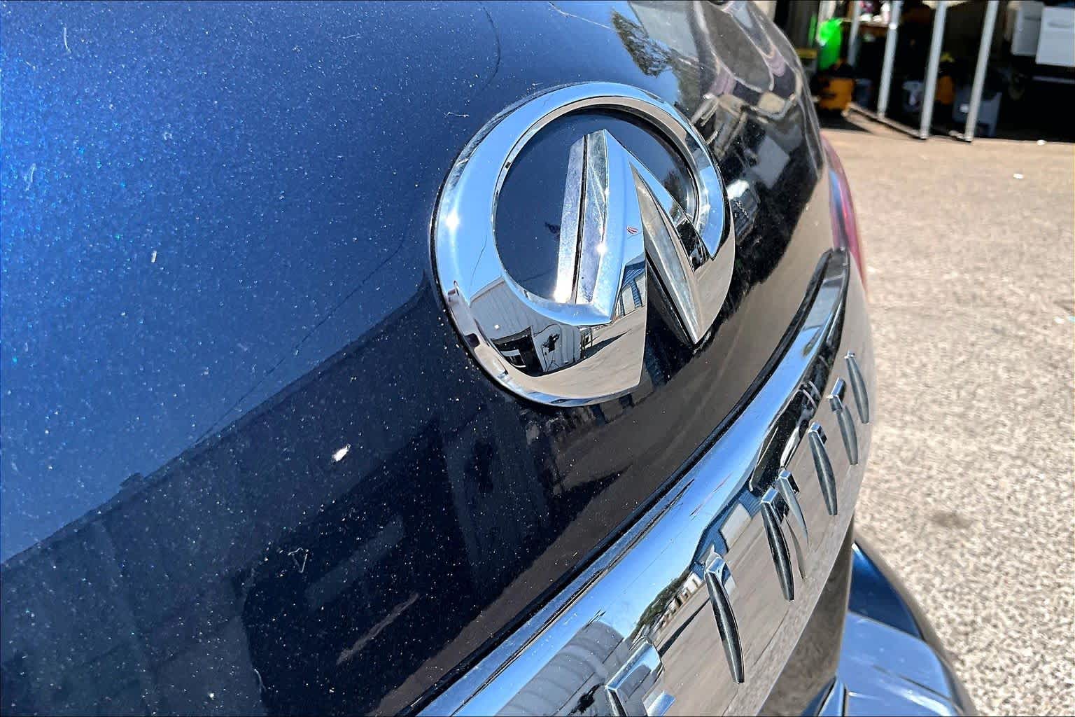 2017 INFINITI QX80