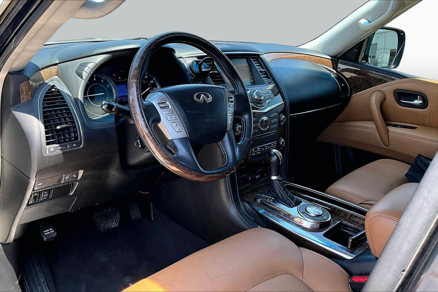 2017 INFINITI QX80
