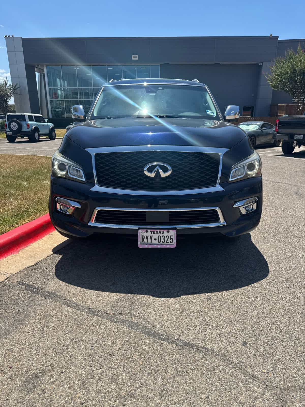 2017 INFINITI QX80