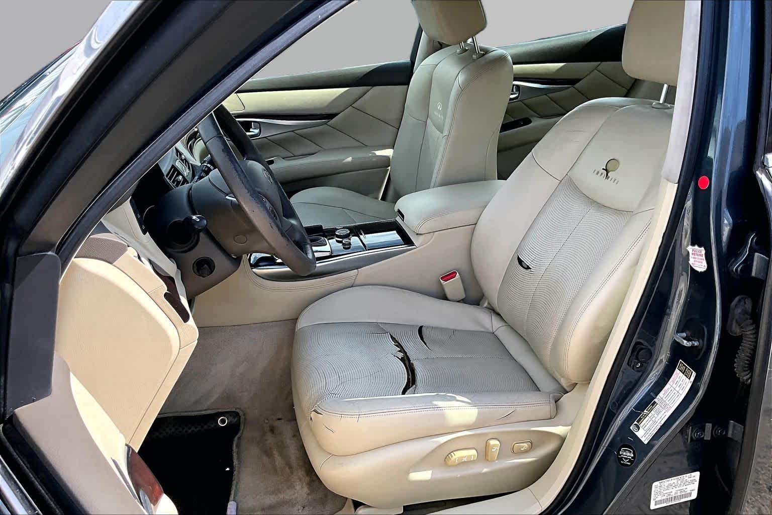 2012 INFINITI M37