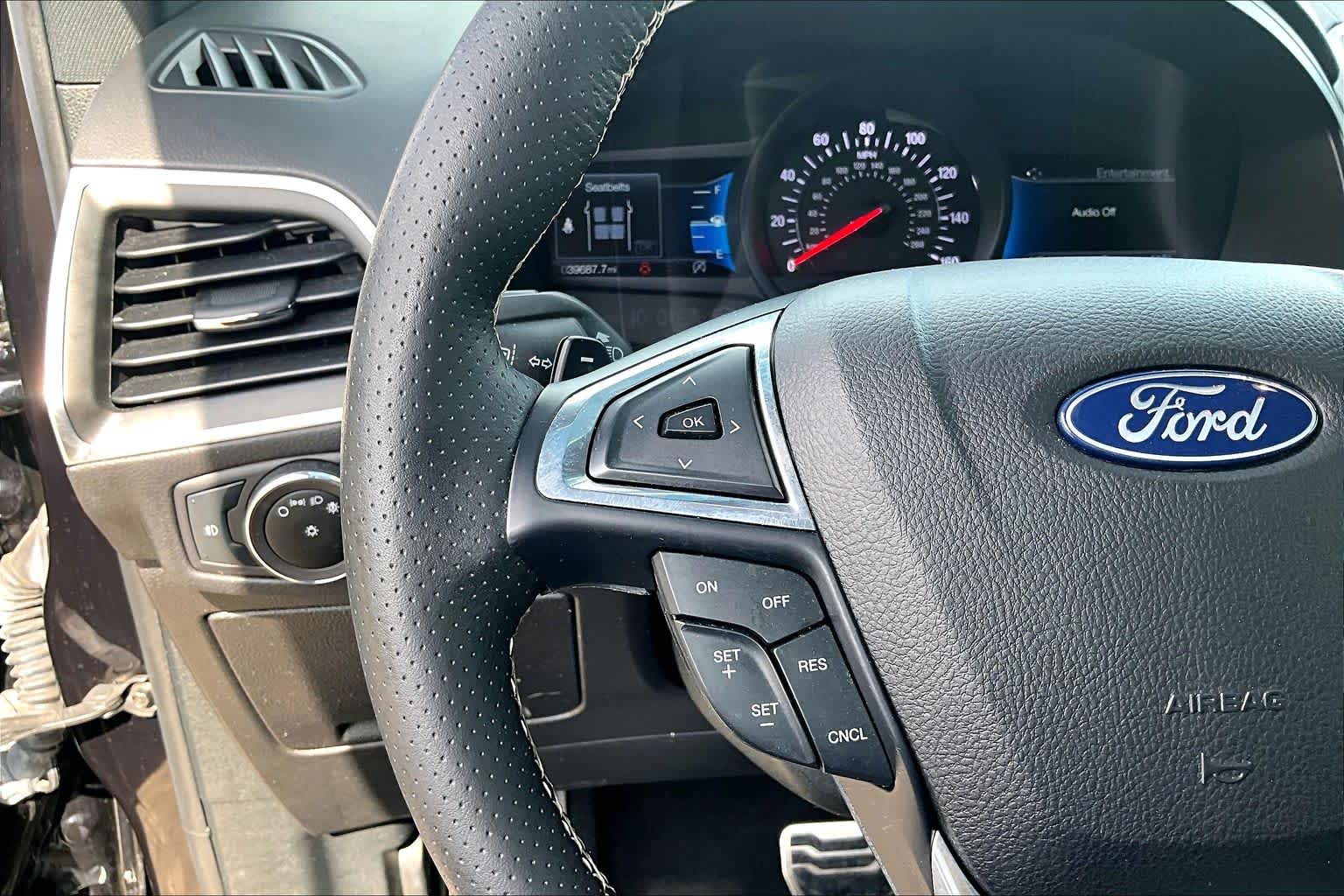 2023 Ford Edge