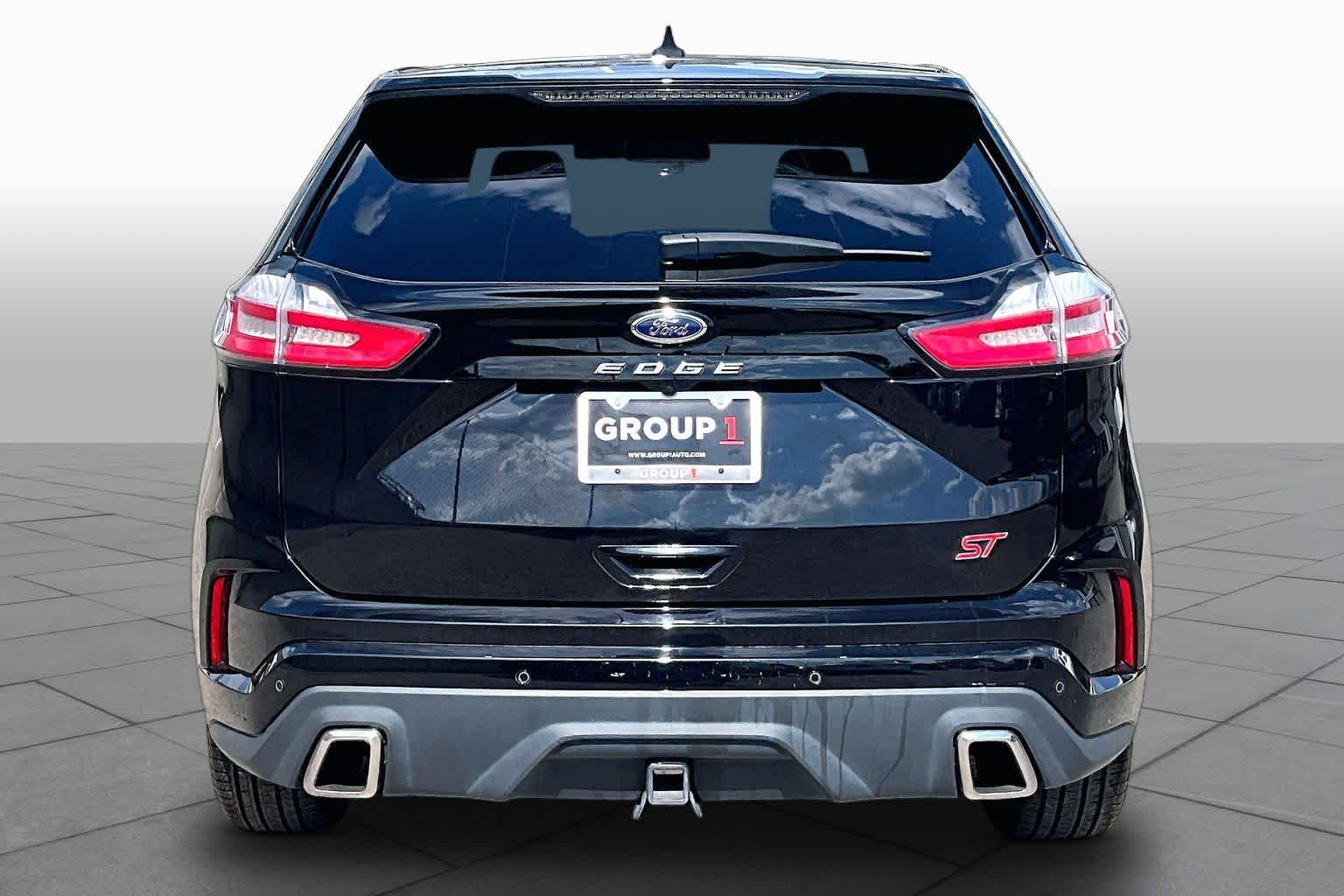 2023 Ford Edge