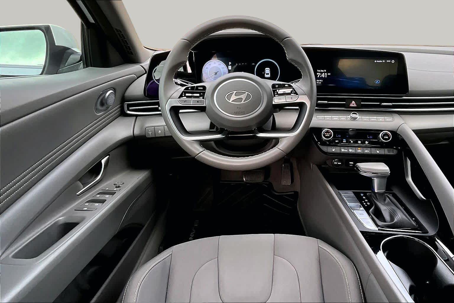2025 Hyundai Elantra
