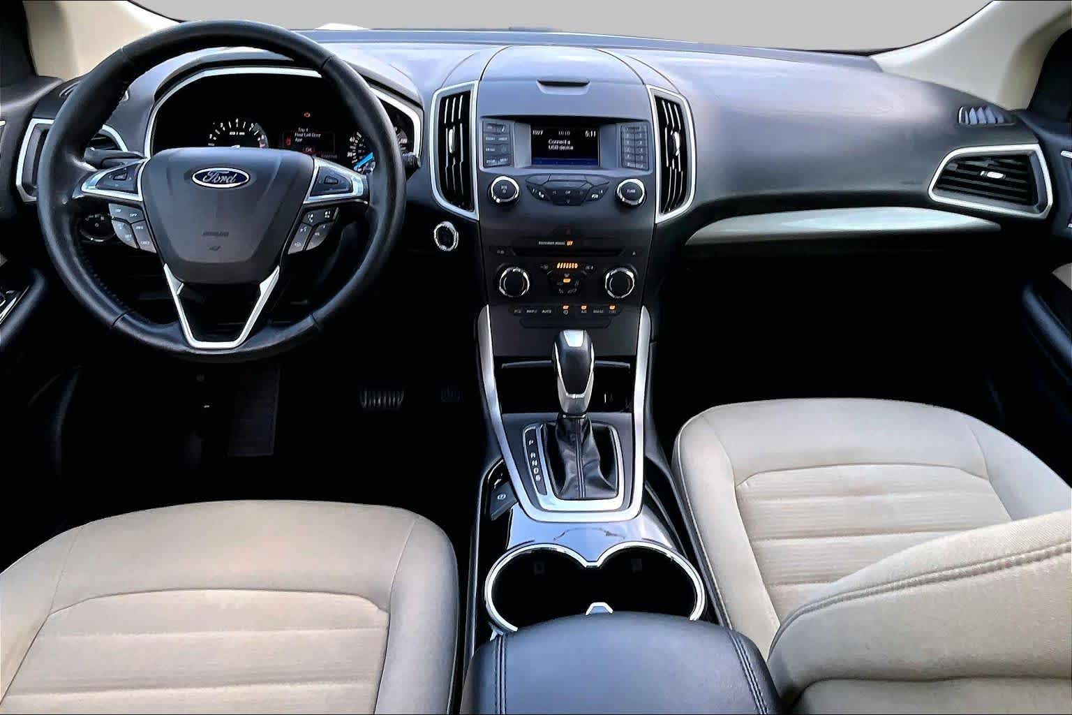 2017 Ford Edge