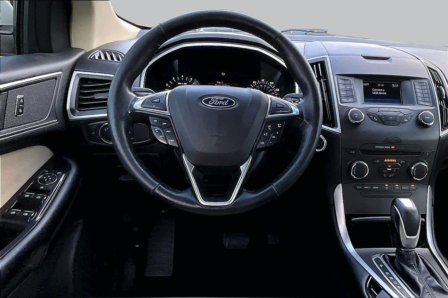 2017 Ford Edge