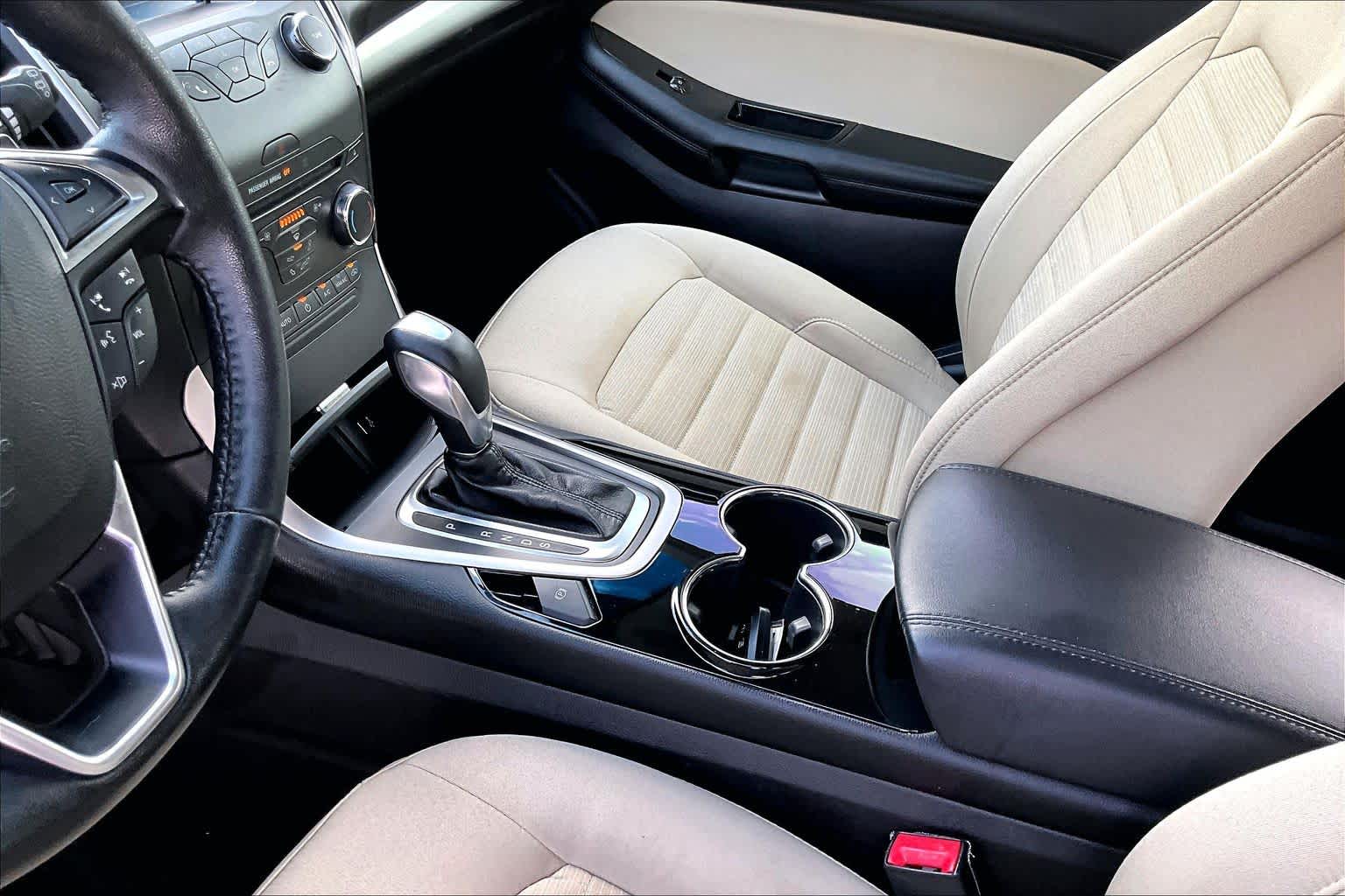 2017 Ford Edge