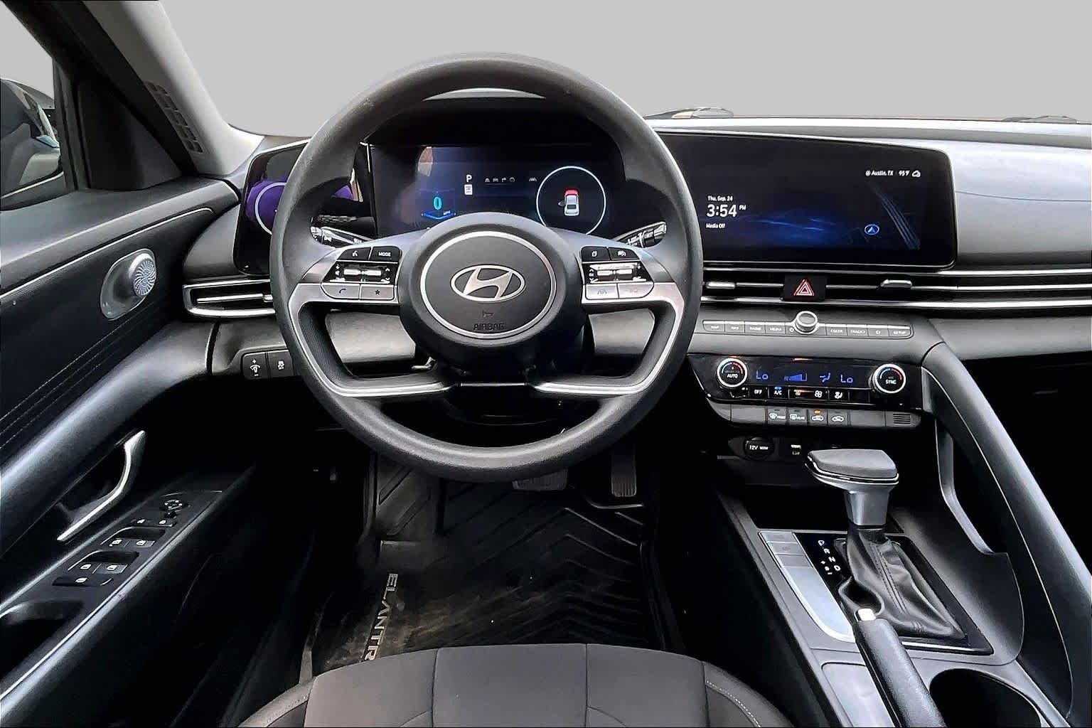 2024 Hyundai Elantra