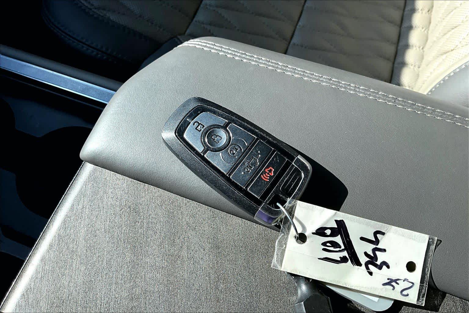 2025 Ford Super Duty F-350 SRW Pickup