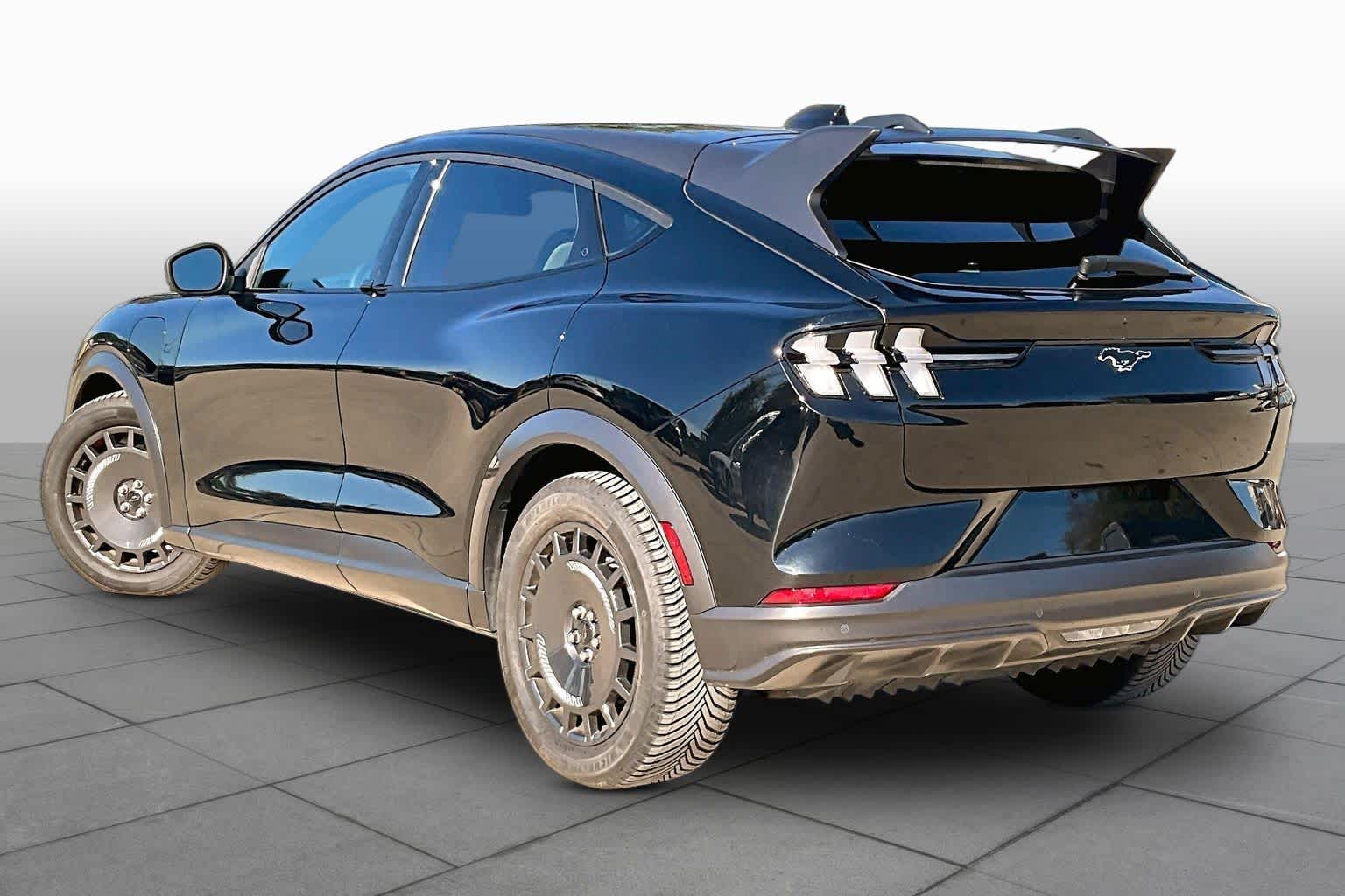 2025 Ford Mustang Mach-E
