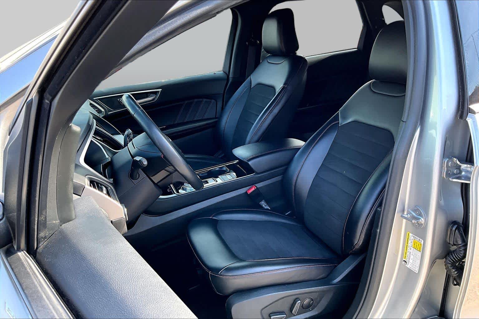 2020 Ford Edge
