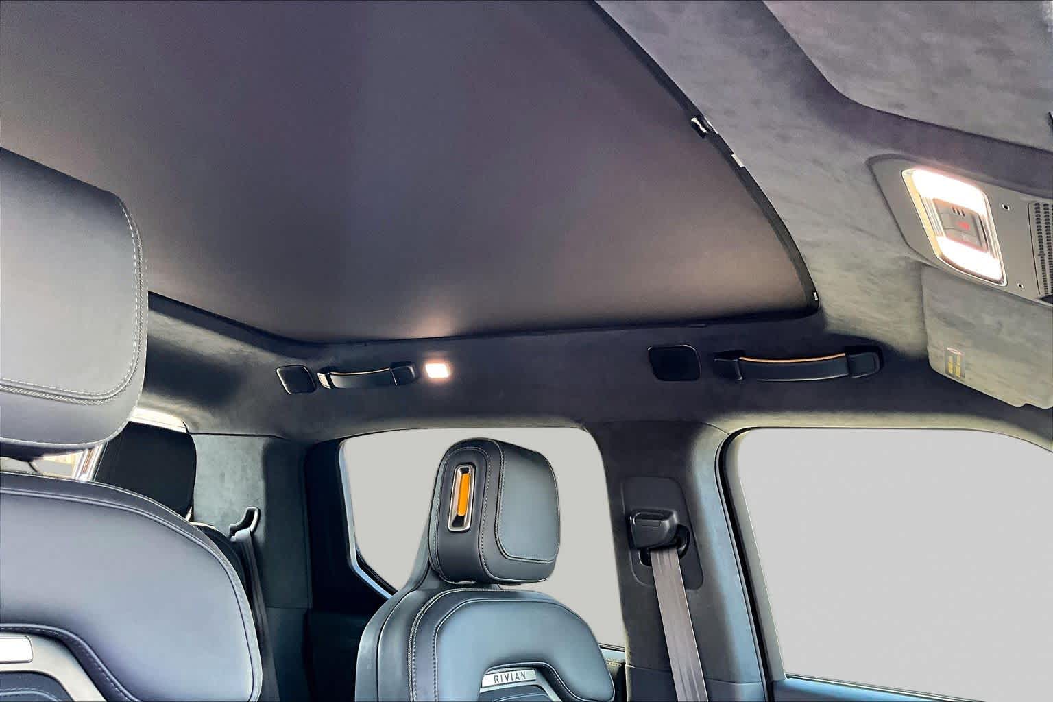 2022 Rivian R1T