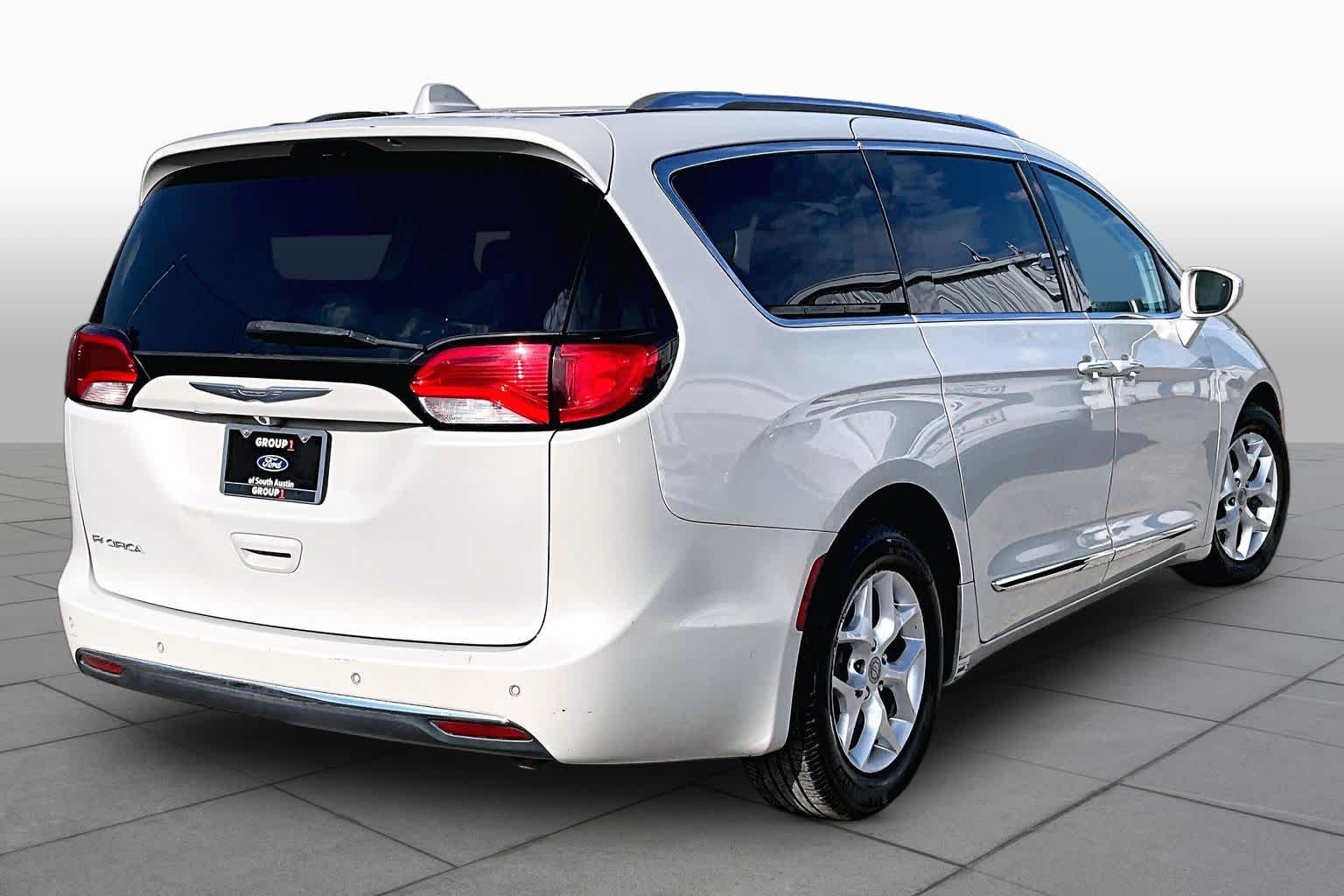 2017 Chrysler Pacifica