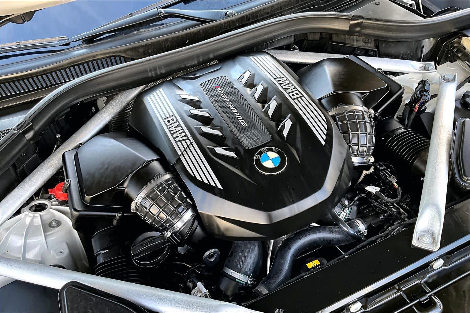 2020 BMW X5 M50i