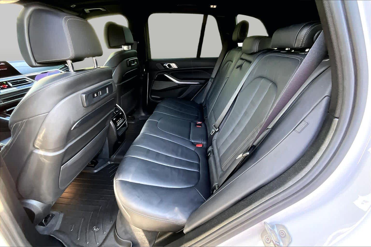2020 BMW X5 M50i