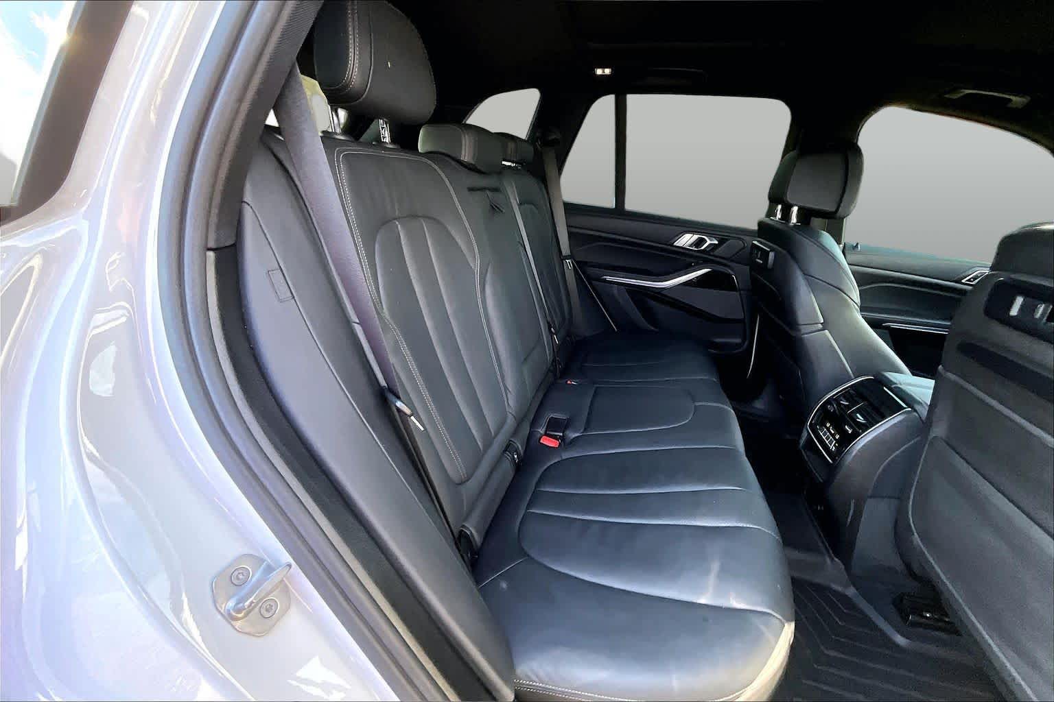 2020 BMW X5 M50i