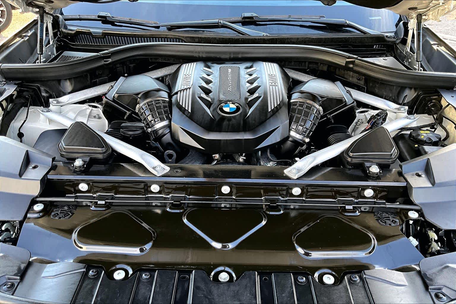 2020 BMW X5 M50i