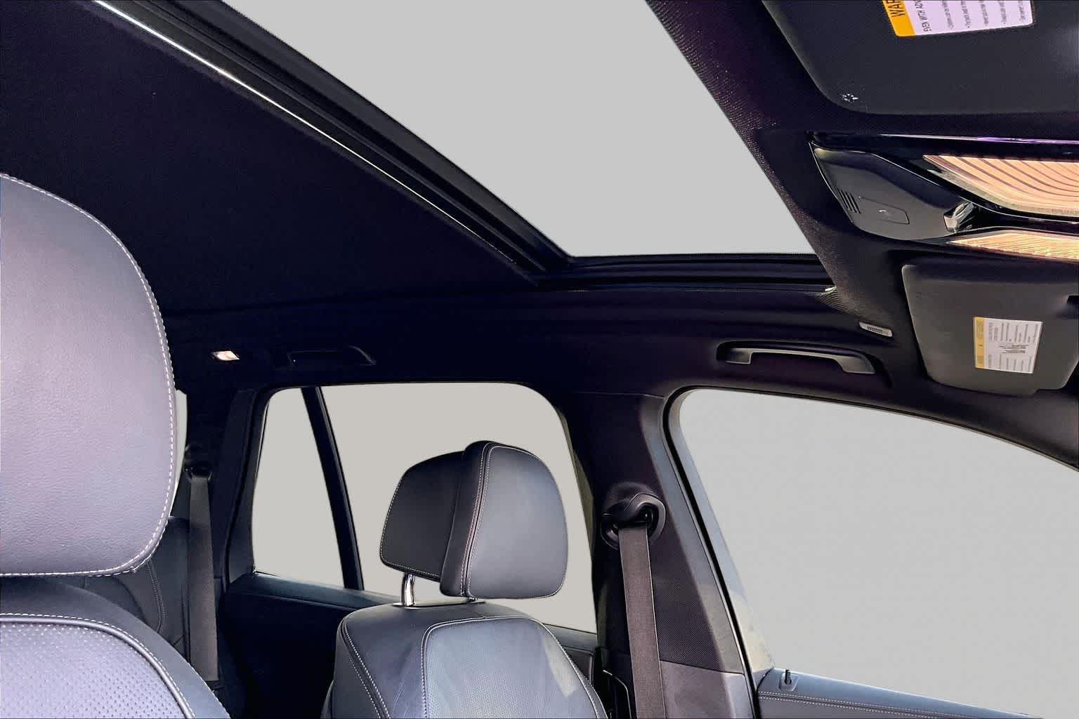 2020 BMW X5 M50i
