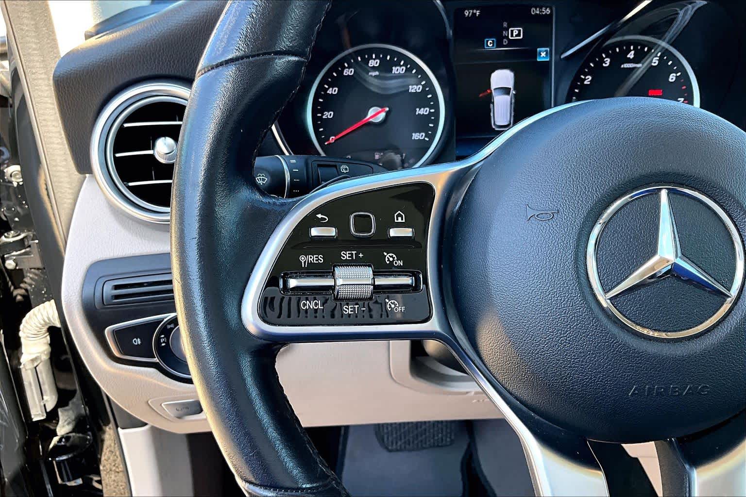 2021 Mercedes-Benz GLC 300