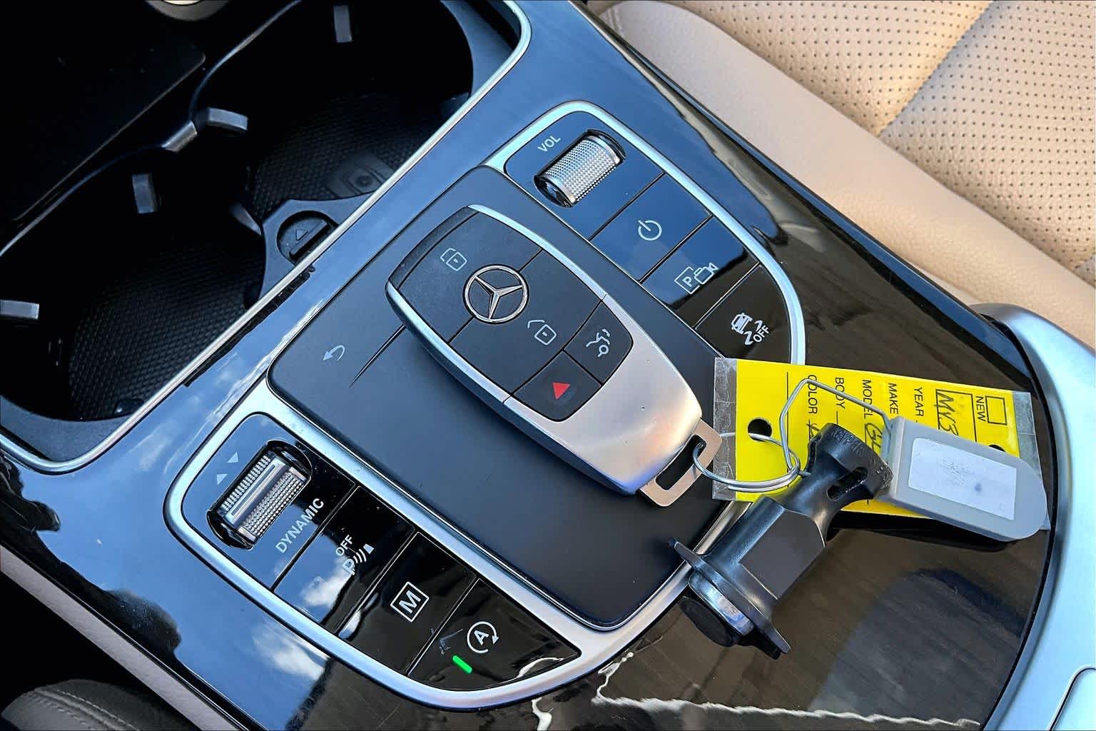 2021 Mercedes-Benz GLC 300