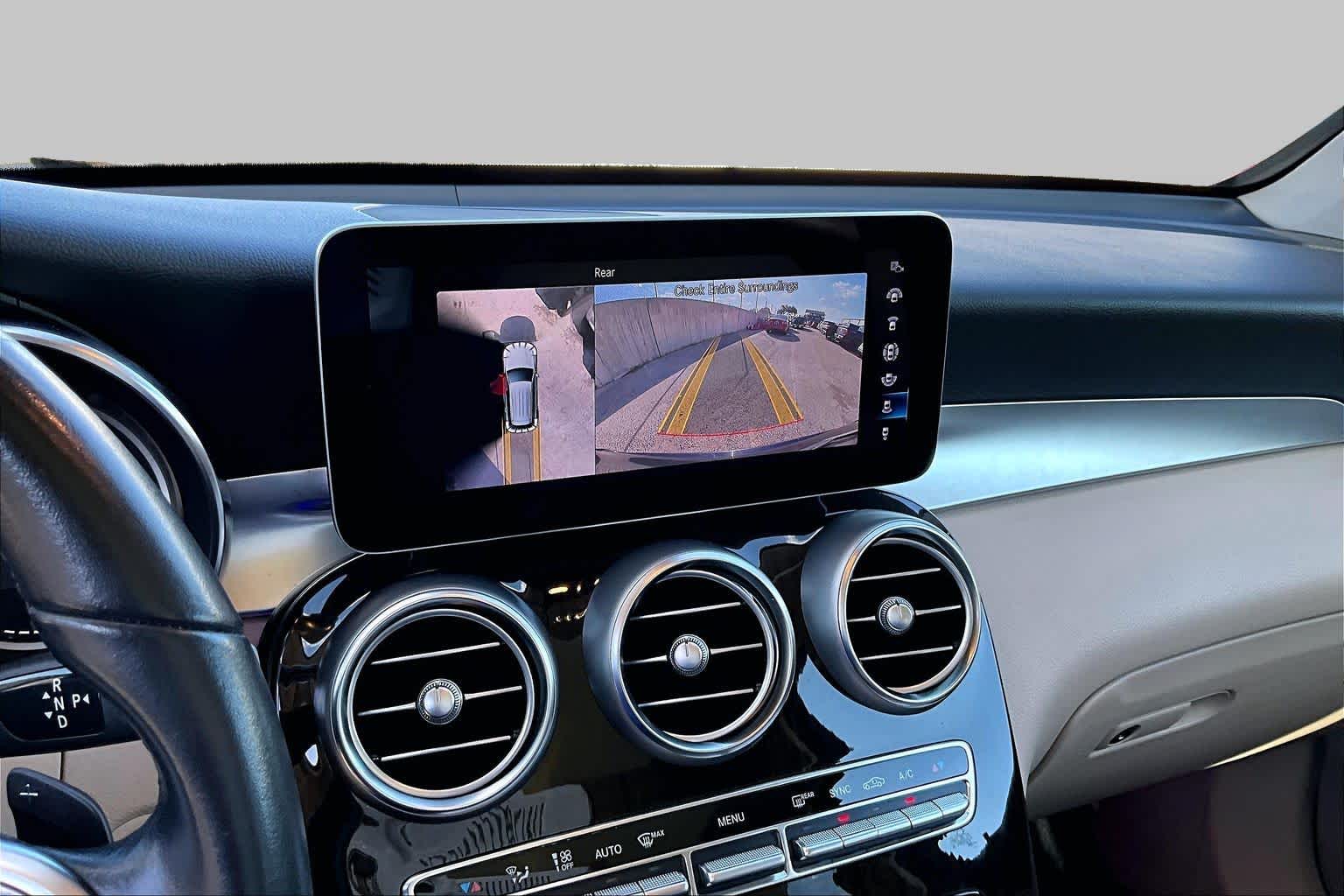 2021 Mercedes-Benz GLC 300