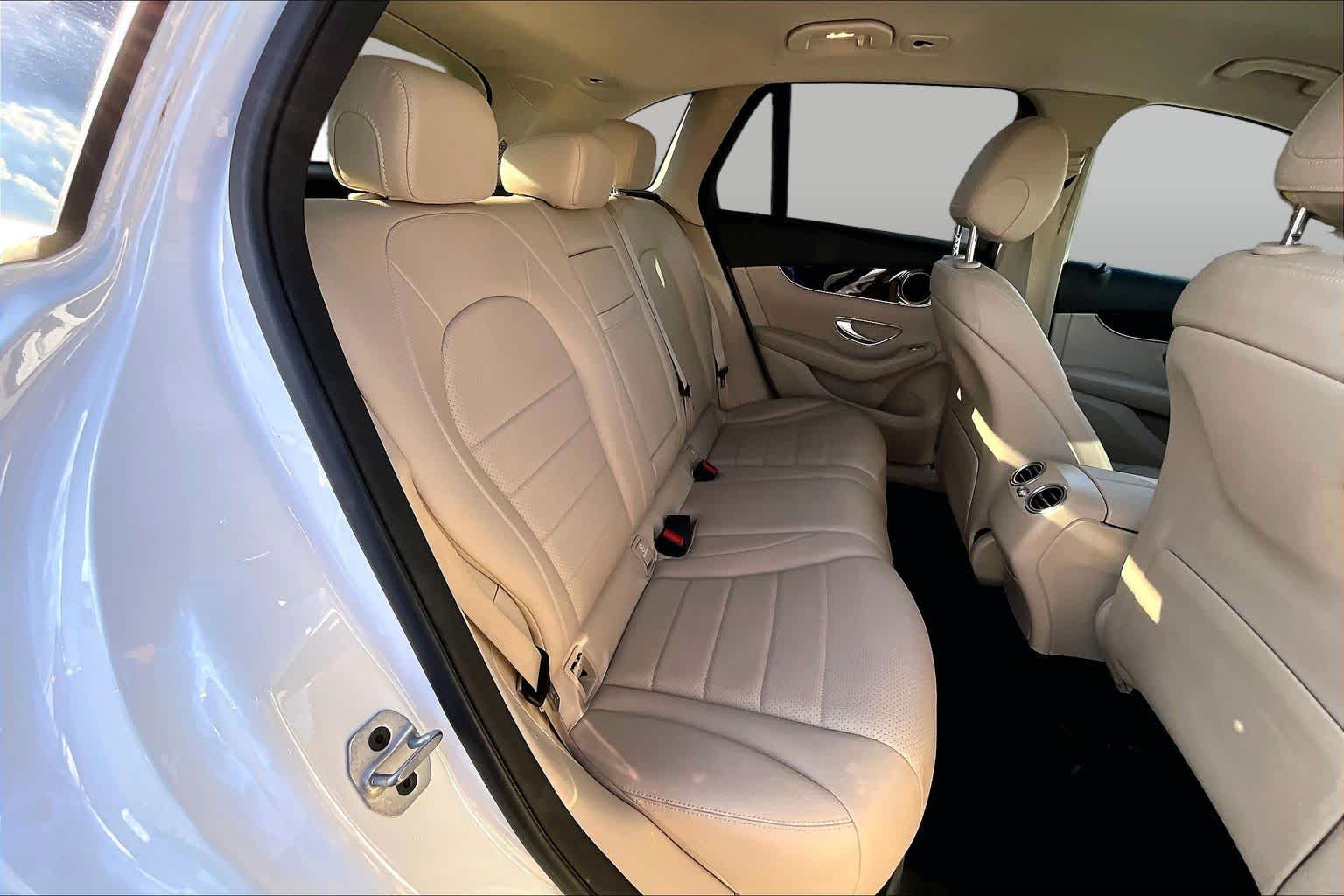 2022 Mercedes-Benz GLC 300